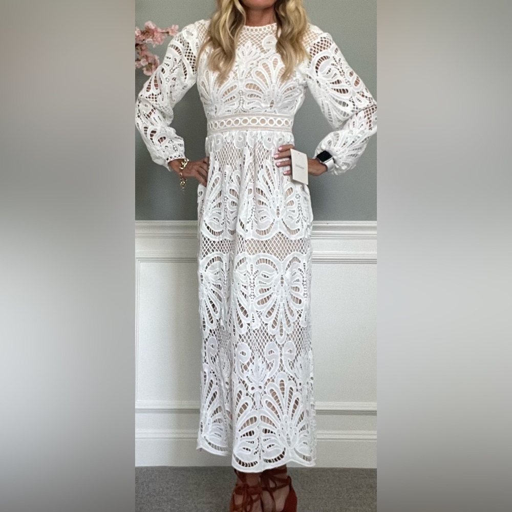 Beautiful cream lace dress